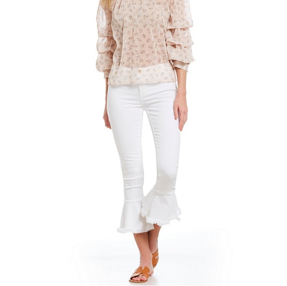 Chelsea & violet white pants